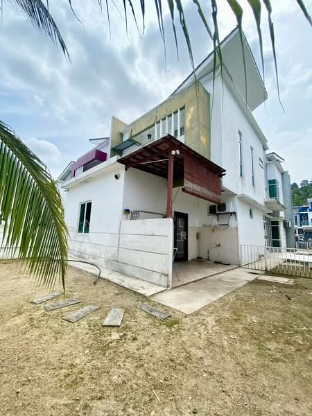 Rumah Berkembar untuk Dijual di Seksyen U10 (Shah Alam) - Nur Alia Omar - PropertyGuru.com.my