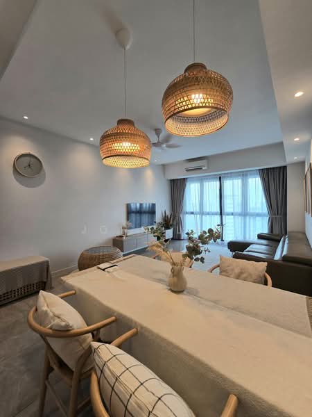 Servis Apartment untuk Disewa di Ooak Serviced Apartments @ Kiara 163 - John Lam - Living Room - PropertyGuru.com.my