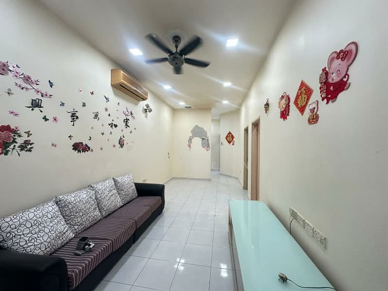 Rumah Teres 1 Tingkat untuk Disewa di Taman JP Perdana (Johor Bahru) - Pauline Ng - Living Room - PropertyGuru.com.my