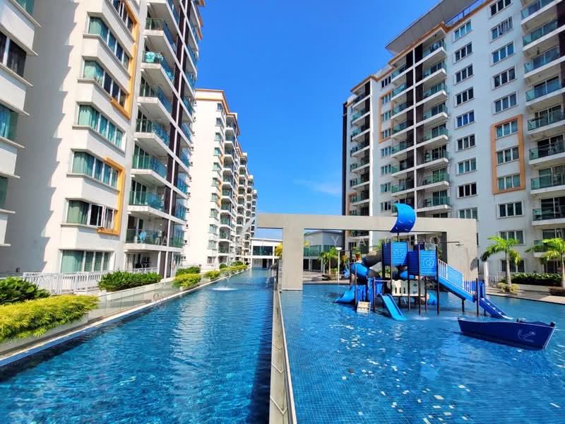 Condominium for Rent at Hijauan Saujana - Khairul Syafiq - Swimming pool - PropertyGuru.com.my