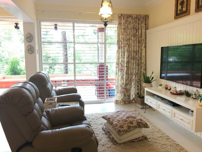 Pangsapuri untuk Dijual di Bunga Raya Apartment - Vincent Yeoh - Living Room - PropertyGuru.com.my