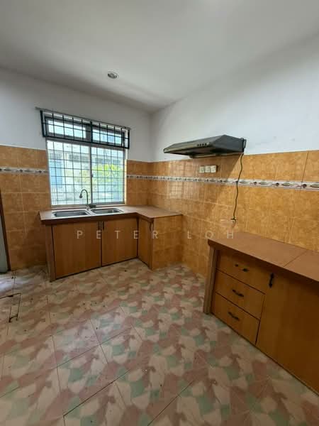Rumah Teres 2 Tingkat untuk Dijual di Taman Bertam Indah (Kepala Batas) - Peter Loh - Kitchen - PropertyGuru.com.my