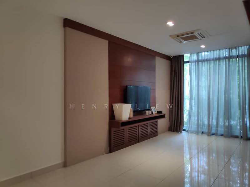 3-storey Terraced House for Sale in Cyberjaya (Selangor) - Henry Liew - Living Room - PropertyGuru.com.my