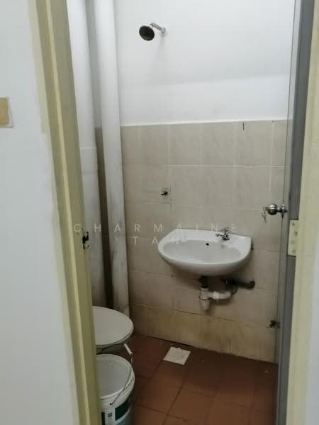 Flat for Sale at Puncak Desa Flat - Charmaine Tan - Bathroom - PropertyGuru.com.my