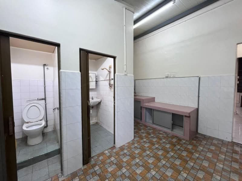 Rumah Teres 2 Tingkat untuk Dijual di Batu Berendam (Melaka) - Woon . - Bathroom - PropertyGuru.com.my