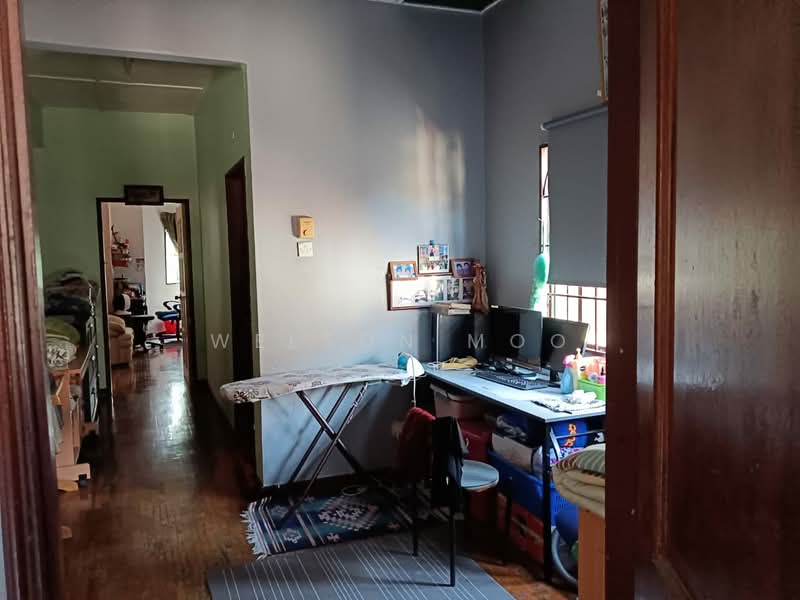 Rumah Teres 2 Tingkat untuk Dijual di Ukay Perdana (Ulu Kelang) - Welson Moo - Corridor - PropertyGuru.com.my
