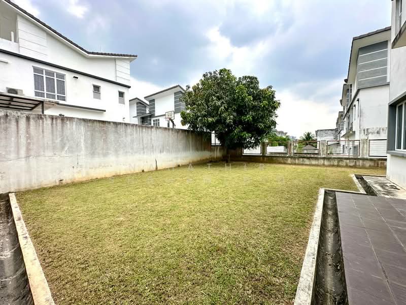 Rumah Berkembar untuk Dijual di Seksyen U10 (Shah Alam) - Nahathir Shahabudin - Exterior - PropertyGuru.com.my