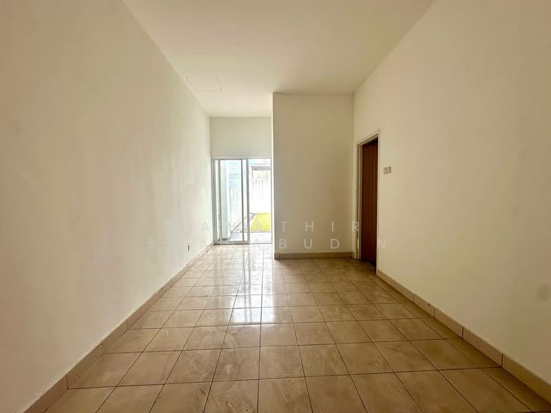 Rumah Berkembar untuk Dijual di Seksyen U10 (Shah Alam) - Nahathir Shahabudin - Interior - PropertyGuru.com.my