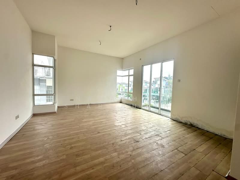 Rumah Berkembar untuk Dijual di Seksyen U10 (Shah Alam) - Nahathir Shahabudin - Living Room - PropertyGuru.com.my