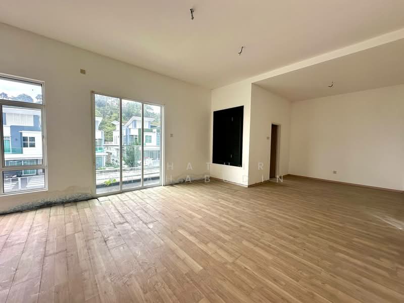 Rumah Berkembar untuk Dijual di Seksyen U10 (Shah Alam) - Nahathir Shahabudin - Living Room - PropertyGuru.com.my