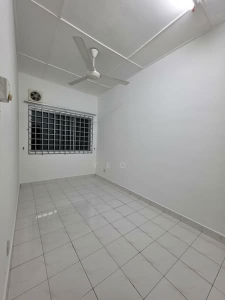 Rumah Teres 1.5 Tingkat untuk Disewa di Taman Gaya (Ulu Tiram) - Yeo - Interior - PropertyGuru.com.my