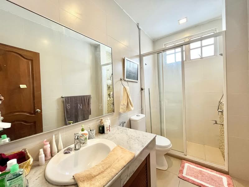 Kondominium untuk Dijual di Enau Court - Masnizah Arifin - Bathroom - PropertyGuru.com.my