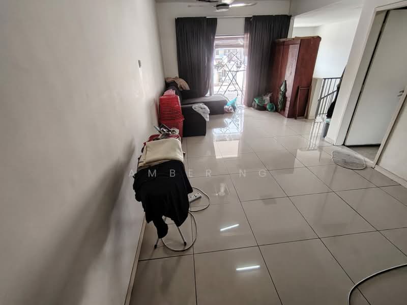 Terraced House for Sale in Gombak (Selangor) - Amber Ng - Living Room - PropertyGuru.com.my