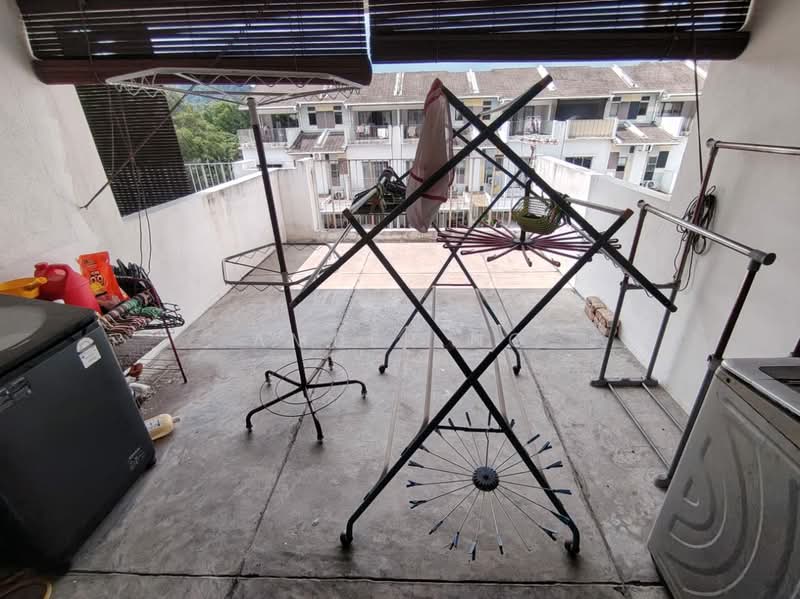 Terraced House for Sale in Gombak (Selangor) - Amber Ng - Balcony - PropertyGuru.com.my