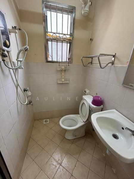 Apartment for Sale at Bayu Puteri 1 - Pauline Ng - Bathroom - PropertyGuru.com.my
