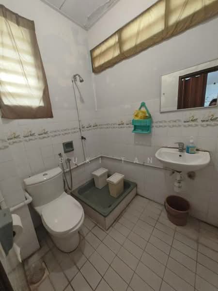 Rumah Teres 2 Tingkat untuk Dijual di Bandar Menjalara (Kuala Lumpur) - Suki Tan - Bathroom - PropertyGuru.com.my