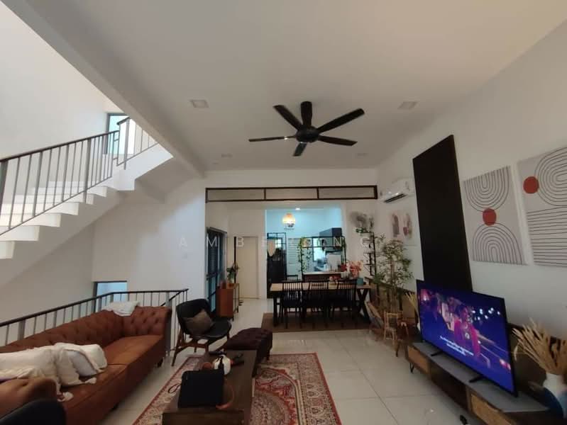 Terraced House for Sale in Gombak (Selangor) - Amber Ng - Living Room - PropertyGuru.com.my