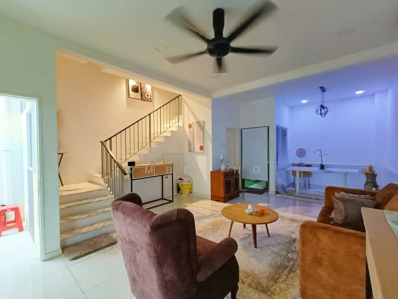 Terraced House for Sale in Gombak (Selangor) - Amber Ng - Living Room - PropertyGuru.com.my