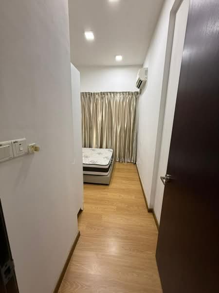 Condominium for Sale at Bay Point @ Country Garden Danga Bay - JH Pua - Corridor - PropertyGuru.com.my