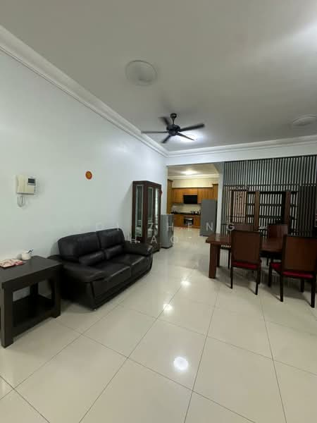 Kondominium untuk Disewa di Fettes Residence - Ooi Zheng Hao - Living Room - PropertyGuru.com.my