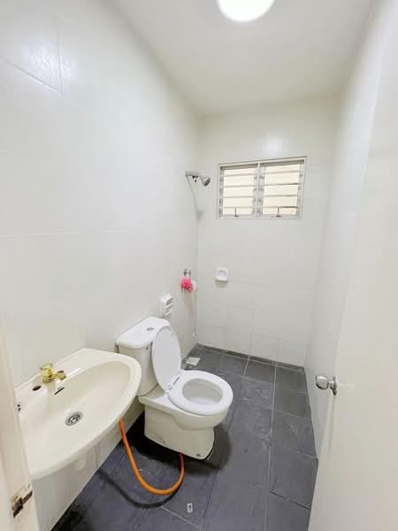 Townhouse for Sale in Taman Putra Perdana (Puchong) - Evan Goh - Bathroom - PropertyGuru.com.my