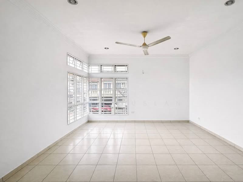 Semi-Detached House for Sale in Kajang (Selangor) - Tasya Ruslan - Living Room - PropertyGuru.com.my