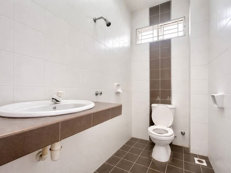 Semi-Detached House for Sale in Kajang (Selangor) - Tasya Ruslan - Bathroom - PropertyGuru.com.my