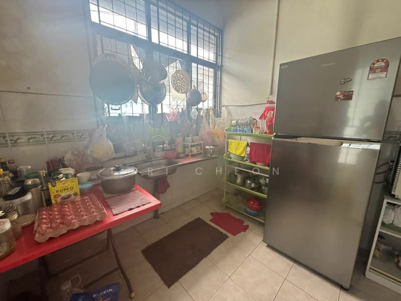 Rumah Teres 1 Tingkat untuk Dijual di Johor Bahru (Johor) - Tori Cheon - Kitchen - PropertyGuru.com.my