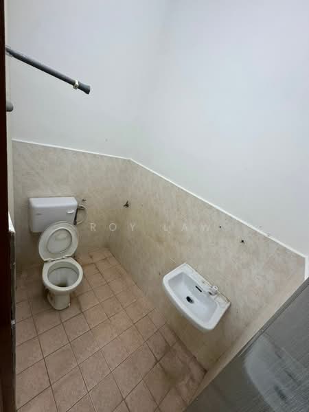 Rumah Teres 1 Tingkat untuk Dijual di Taman Pd Suria (Port Dickson) - Roy Law - Bathroom - PropertyGuru.com.my