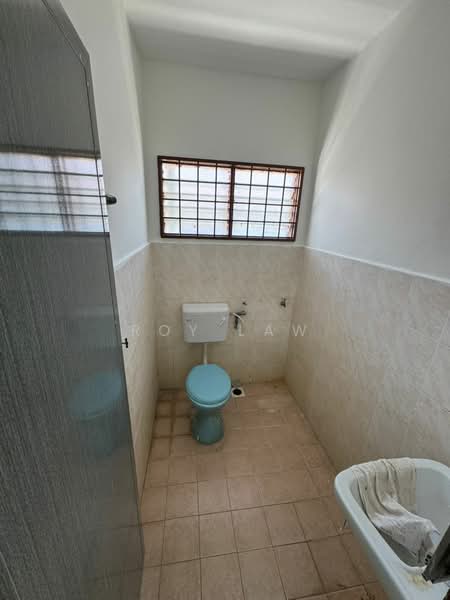 Rumah Teres 1 Tingkat untuk Dijual di Taman Pd Suria (Port Dickson) - Roy Law - Bathroom - PropertyGuru.com.my