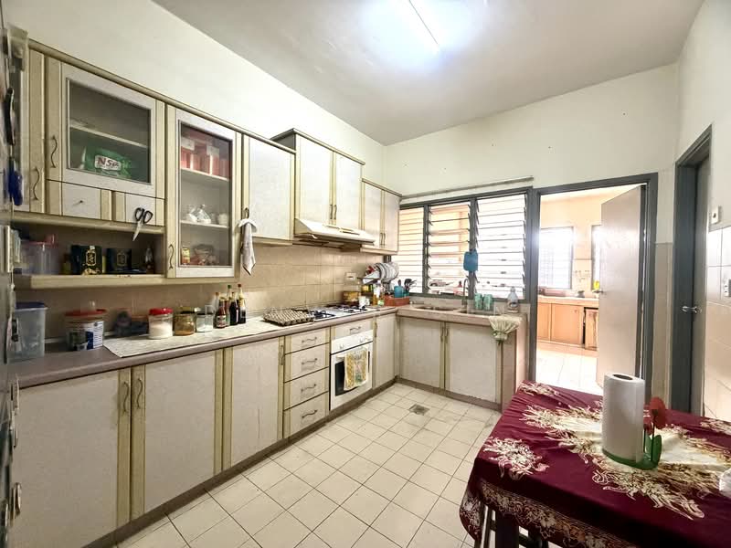 2-storey Terraced House for Sale in Bandar Tun Hussein Onn (Cheras) - Denver Sin - Kitchen - PropertyGuru.com.my