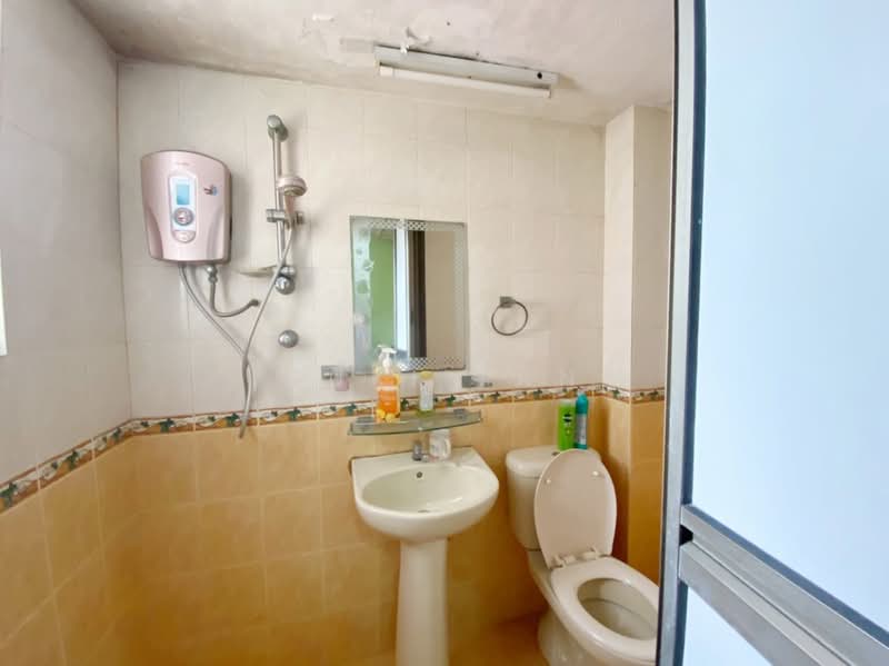 Rumah Teres 2 Tingkat untuk Dijual di Bandar Menjalara (Kuala Lumpur) - Suki Tan - Bathroom - PropertyGuru.com.my