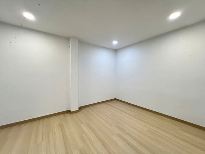 2-storey Terraced House for Sale in Taman Bukit Kempas (Tampoi) - Jessica Boey - Interior - PropertyGuru.com.my