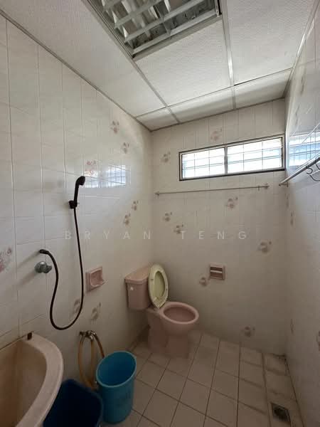 Kedai untuk Disewa di Jelutong (Penang) - Bryan Teng - Bathroom - PropertyGuru.com.my
