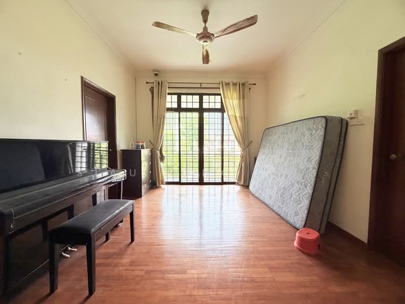 Semi-Detached House for Sale in Perling (Johor) - Siau Tong Ling - Living Room - PropertyGuru.com.my