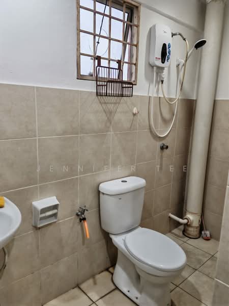Servis Apartment untuk Disewa di Beverly Tower @ Plaza Medan Putra - Jennifer Tee - Bathroom - PropertyGuru.com.my