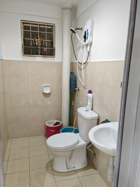 Servis Apartment untuk Disewa di Beverly Tower @ Plaza Medan Putra - Jennifer Tee - Bathroom - PropertyGuru.com.my