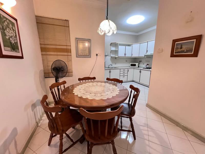 Kondominium untuk Disewa di Sri York Condominium - KK Kwok - Dining Room - PropertyGuru.com.my