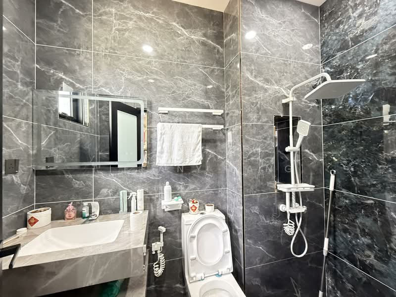 Bungalow for Sale in Kapar (Selangor) - Tiffany Yang - Bathroom - PropertyGuru.com.my