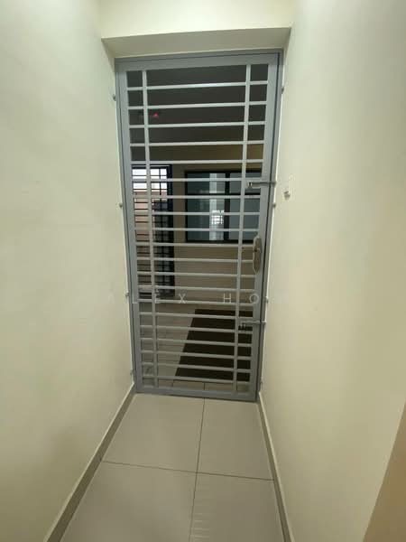 Servis Apartment untuk Disewa di ARC @ Austin Hills - Alex How - Entrance - PropertyGuru.com.my