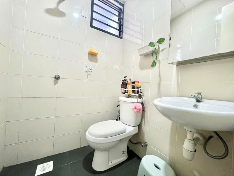 Condominium for Sale at Residensi Zamrud - Amzar Faiz - Bathroom - PropertyGuru.com.my