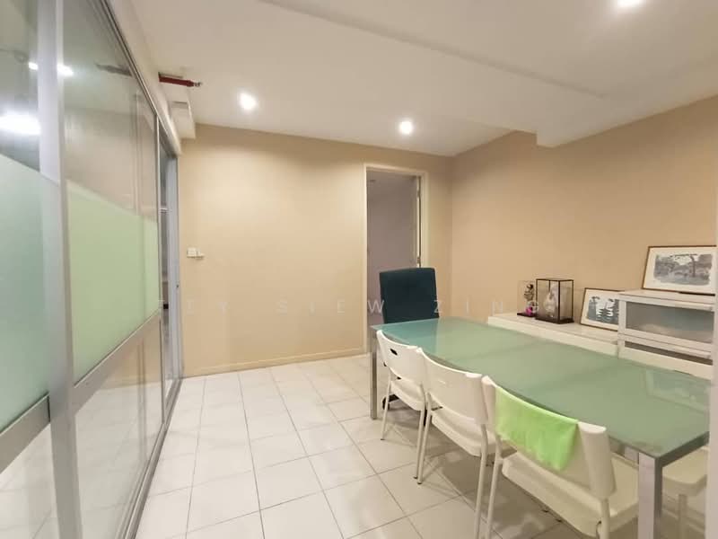Service Residence for Sale at One Stop @ Fraser Business Park - Tey Siew Zing - Interior - PropertyGuru.com.my
