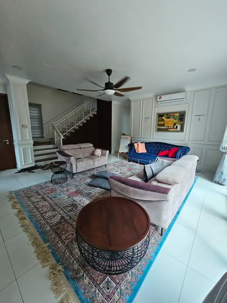 Rumah Banglo untuk Dijual di Seksyen U9 (Shah Alam) - Catherine Lau - Living Room - PropertyGuru.com.my