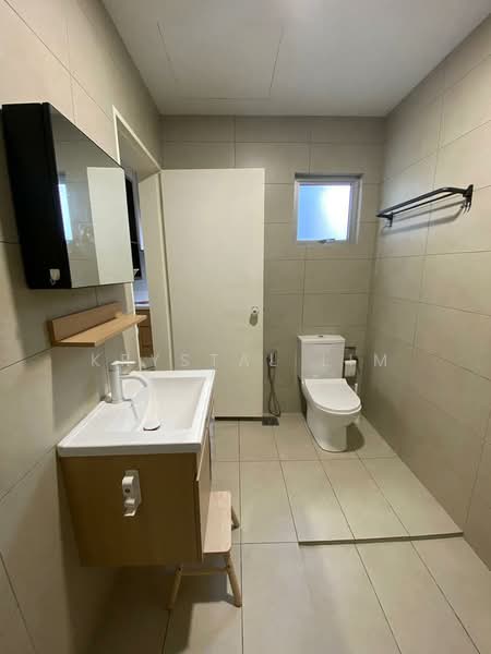 Rumah Teres 2 Tingkat untuk Disewa di Bandar Gamuda Cove (Dengkil) - Krystal Lim - Bathroom - PropertyGuru.com.my