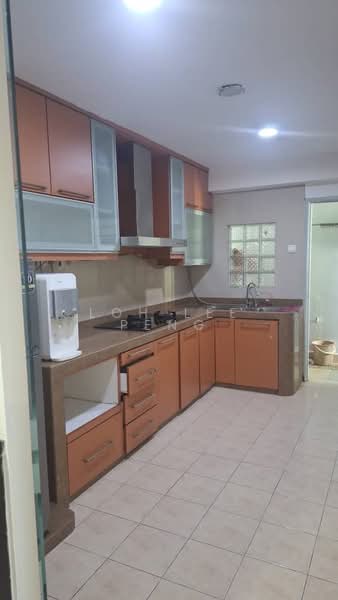 Apartment for Rent at Bayu Puteri 3 - Loh Lee Peng - Kitchen - PropertyGuru.com.my