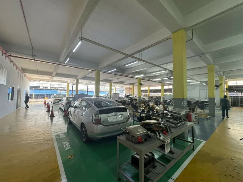 Detached Factory for Sale in Bandar Rinching (Semenyih) - Steve Ooi - Car Park - PropertyGuru.com.my