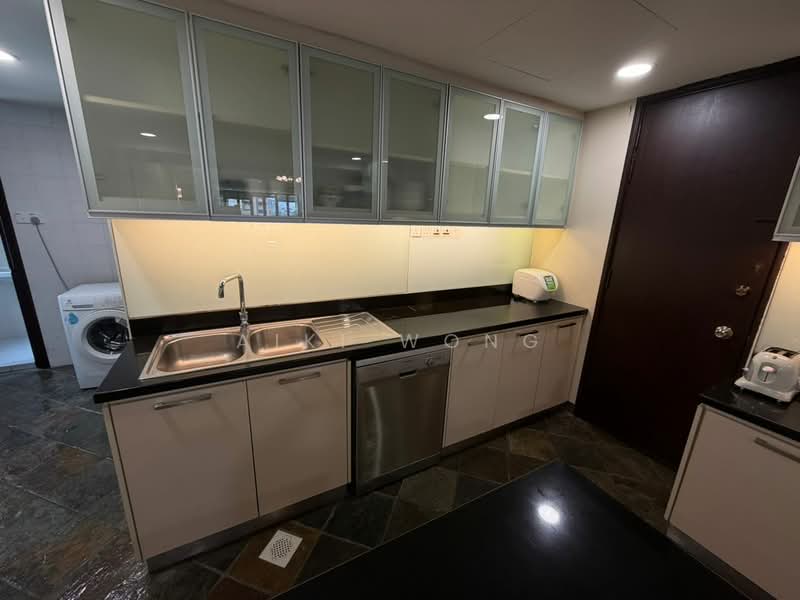 Kondominium untuk Disewa di Regency Tower - Aiki Wong - Kitchen - PropertyGuru.com.my