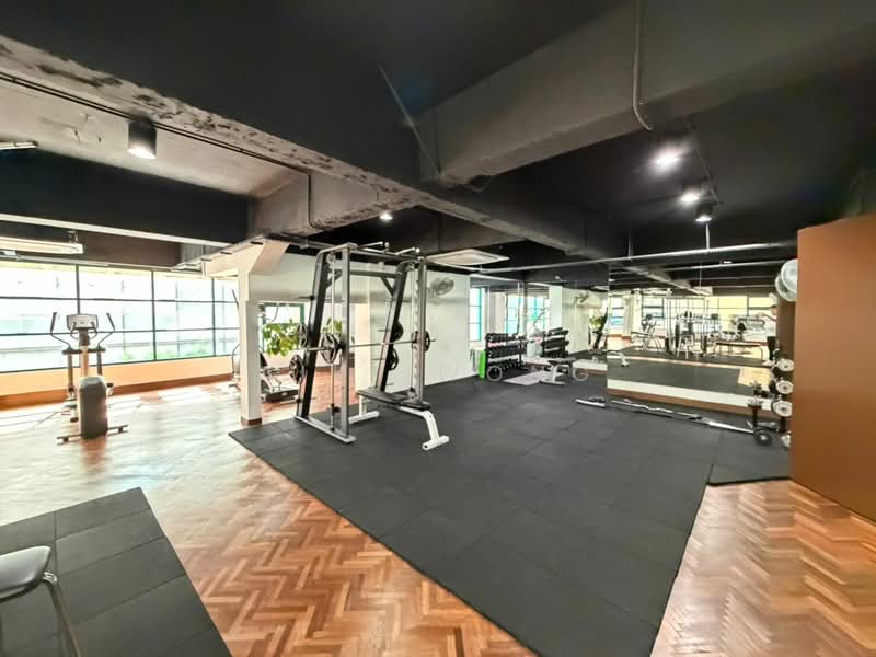 Kondominium untuk Disewa di Regency Tower - Aiki Wong - Gym - PropertyGuru.com.my