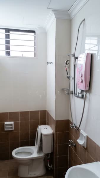 Rumah Bandar untuk Disewa di Tropicana (Petaling Jaya) - Esther Tan - Bathroom - PropertyGuru.com.my
