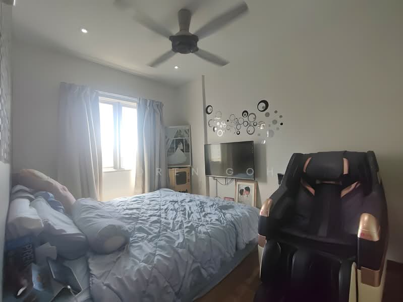Apartment for Sale at Pangsapuri Setia Vista - Adren Goh - Master Bedroom - PropertyGuru.com.my